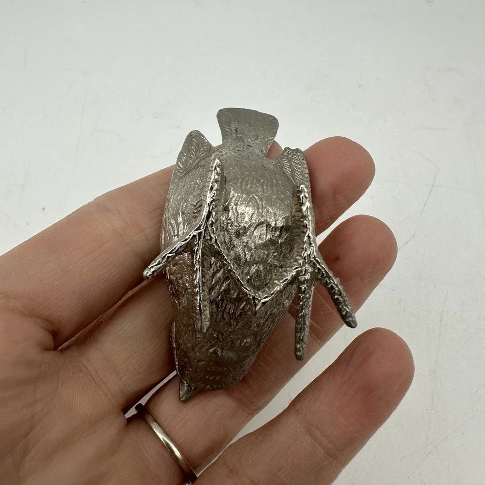 Vintage‎ FLORENZA Silver Cast Metal Green Rhinestone Eyed Bird Trinket Box 3